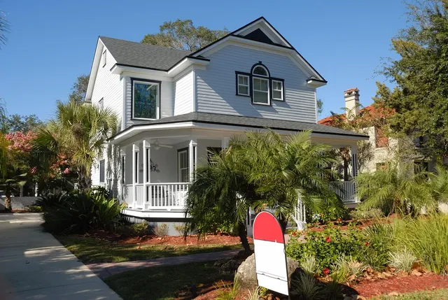 How to Choose a Renovation Contractor for Your Home